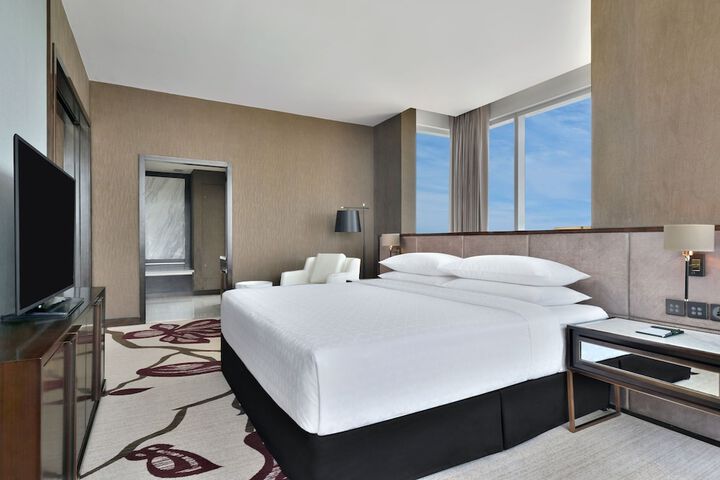 Room 10 of 89