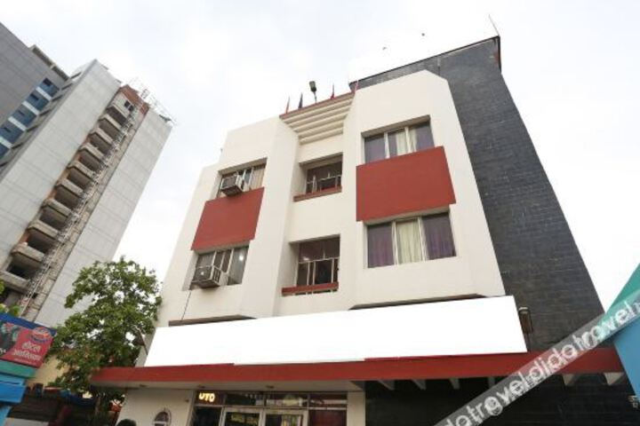 OYO 14382 Hotel Avantika
