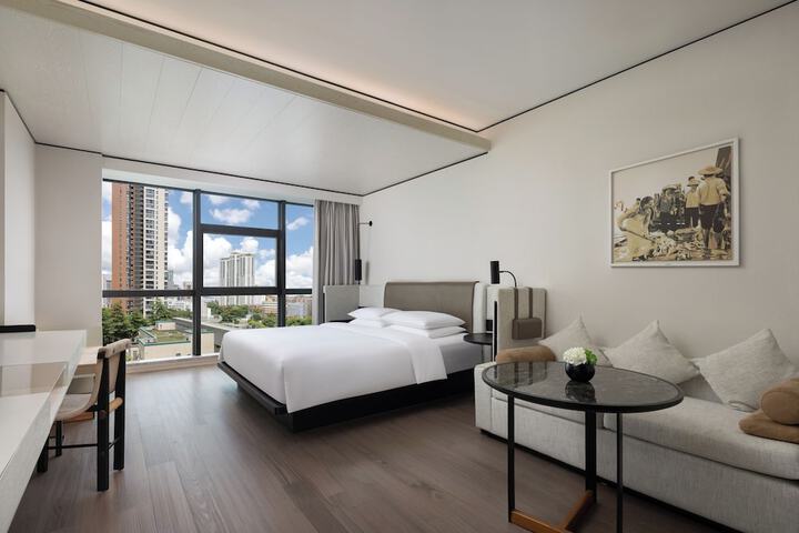 Room 12 of 45