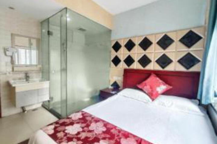 Room 3 of 5