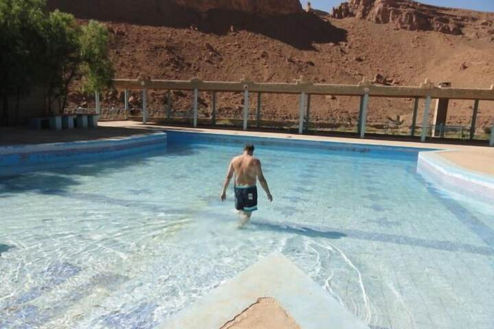 Pool 4 of 39
