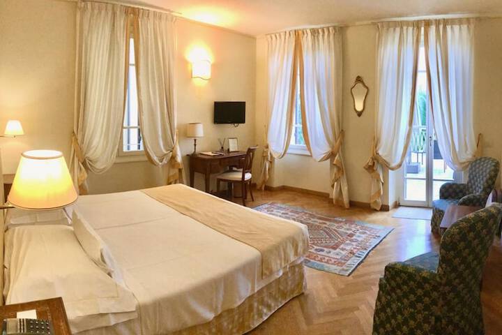 Room 20 of 53