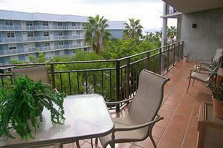 Terrace/Patio 2 of 40