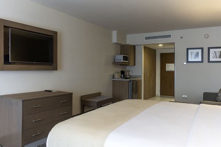 Room 2 of 57