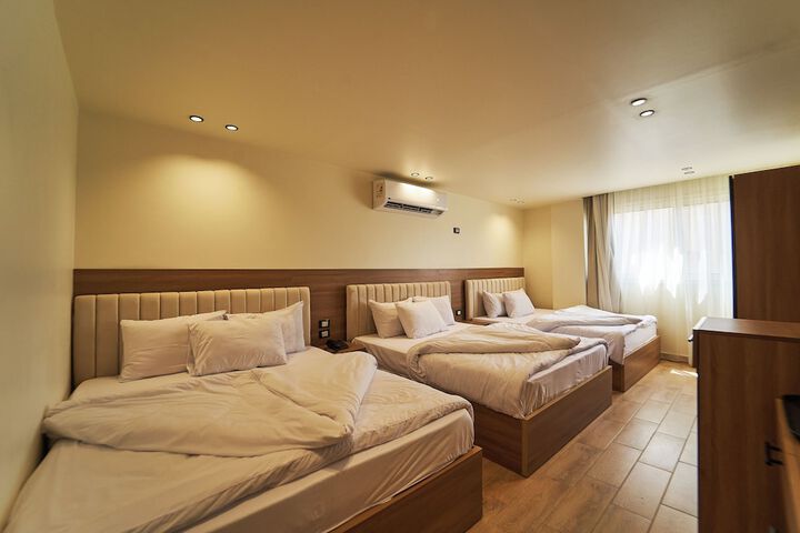 Room 74 of 174