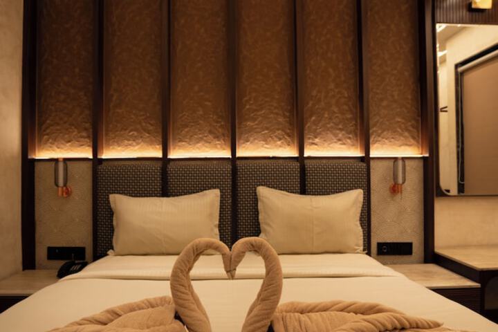 Room 13 of 48