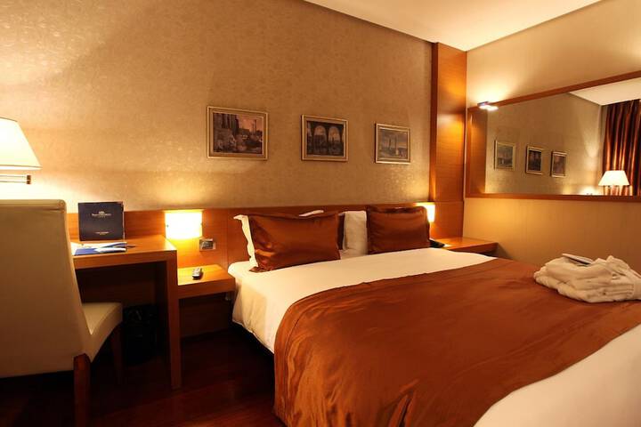 Room 16 of 123