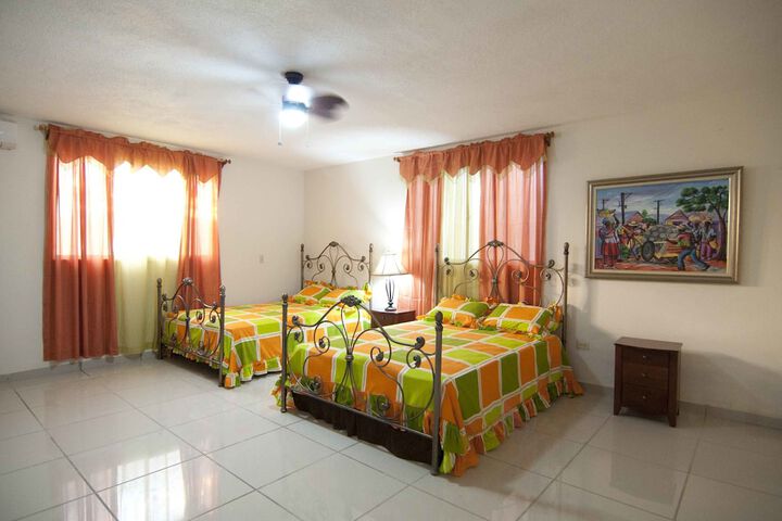 Room 6 of 26