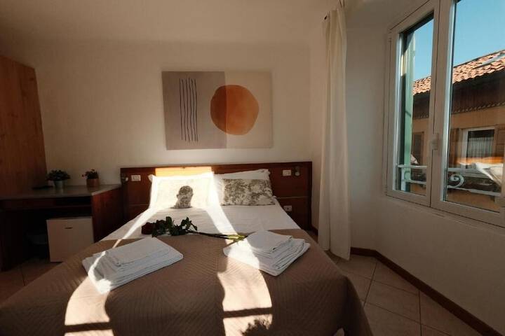 Room 8 of 81