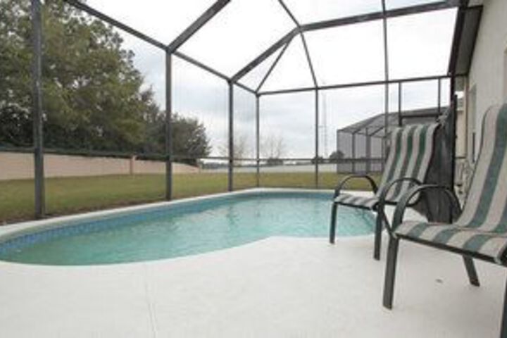 Pool 19 of 21
