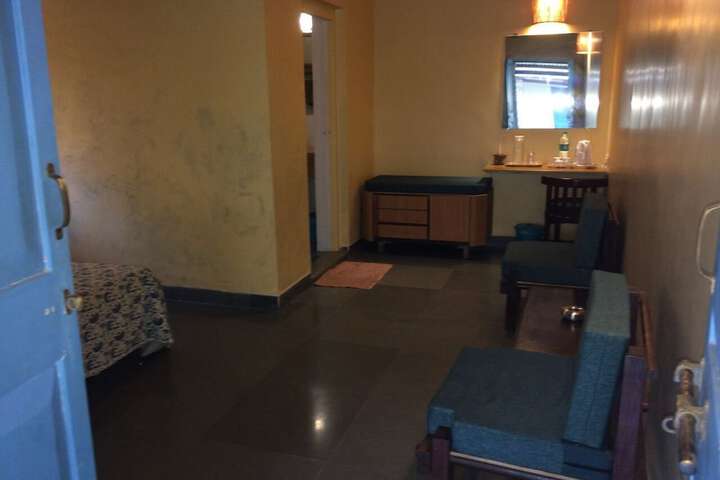 Room 78 of 233