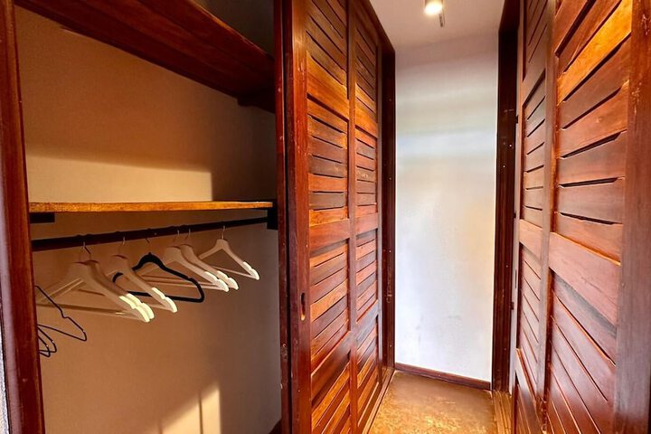 Room 18 of 92