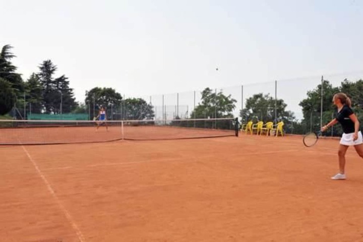 Tennis court