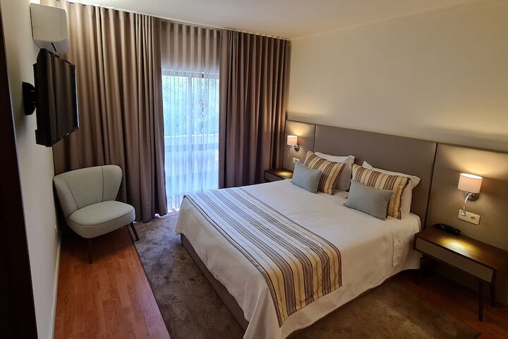 Room 21 of 83