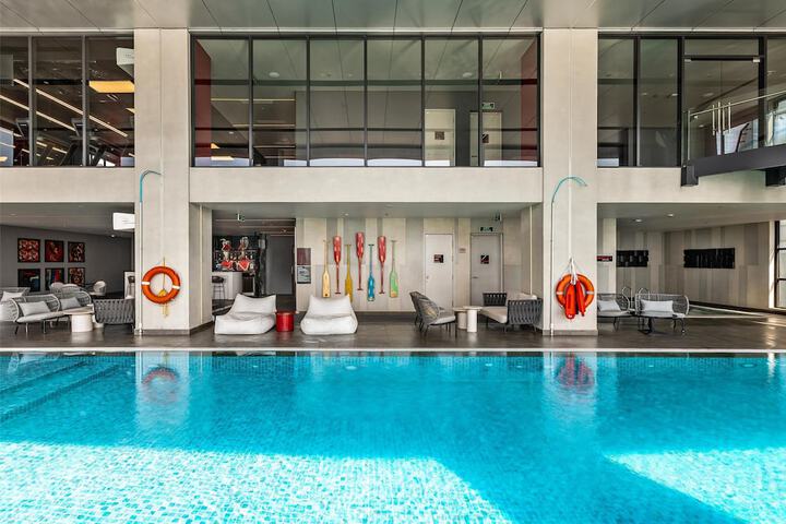 Pool 47 of 110