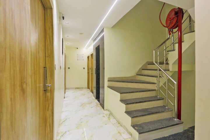 Hotel Interior 4 of 29