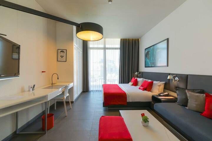 Room 30 of 75