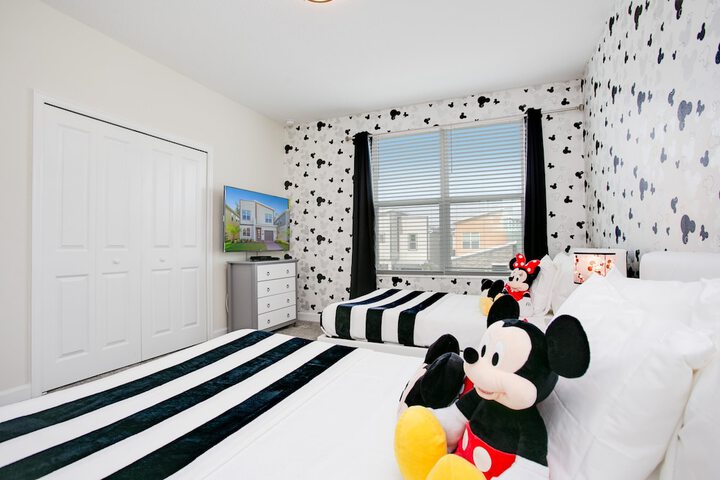 Room 18 of 63