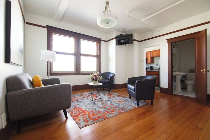Room 34 of 59