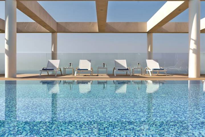 Pool 115 of 158