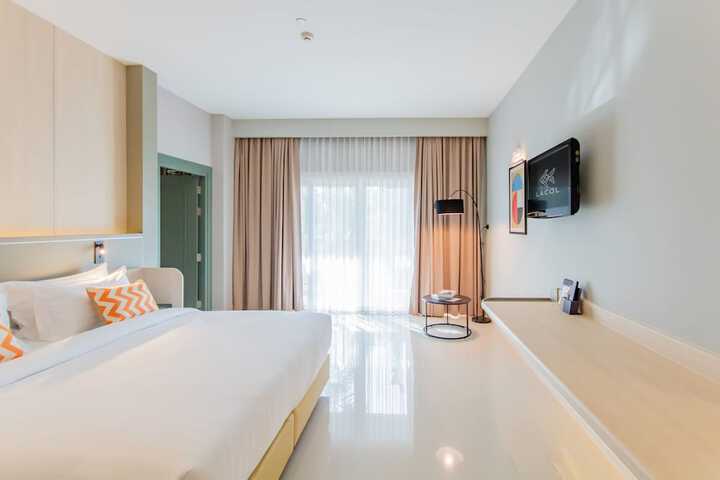 Room 79 of 144