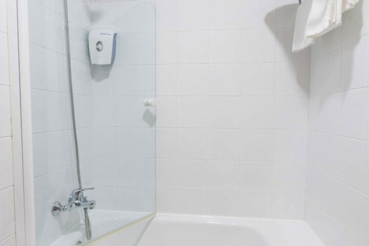 Room 44 of 47