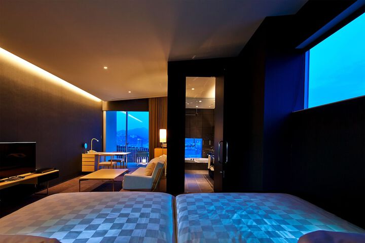 Room 13 of 187