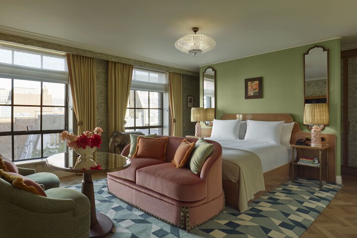 Room 14 of 62