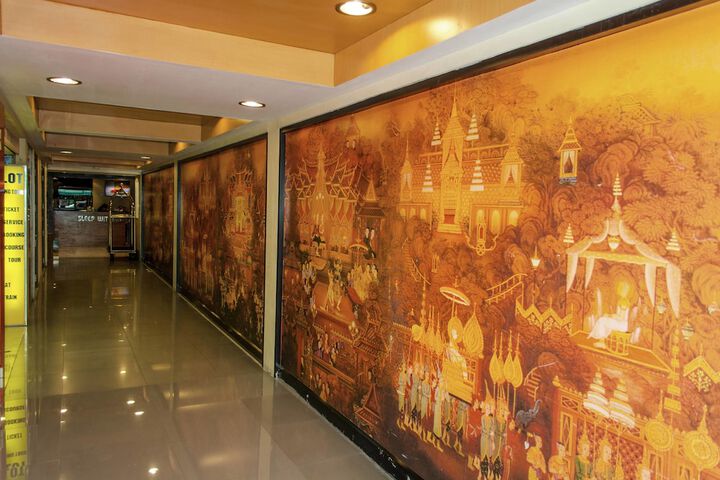 Ballroom/Hall 67 of 78