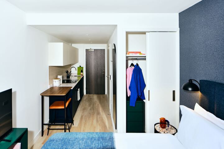 Room 15 of 95