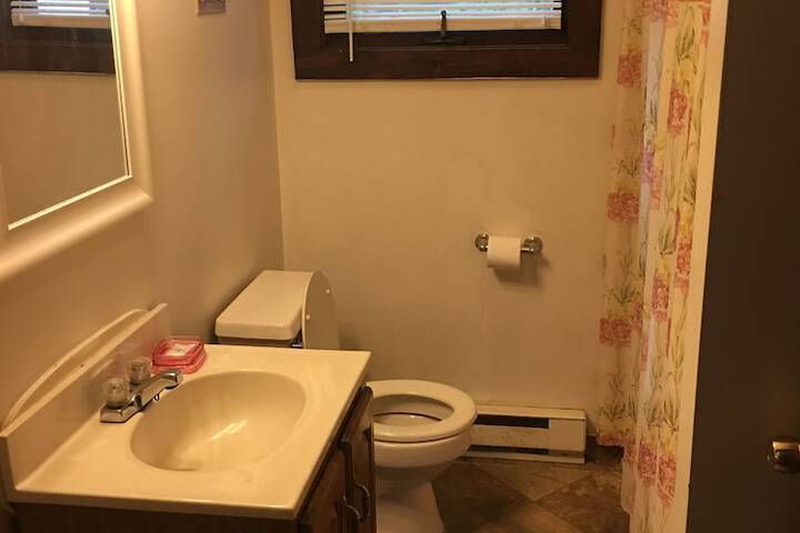 Room 73 of 122