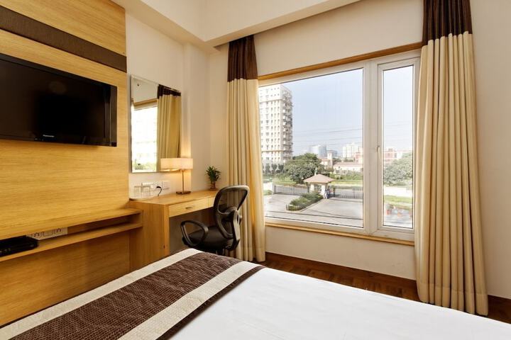Room 14 of 40
