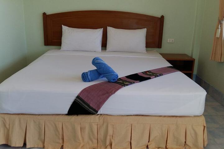 Room 4 of 29