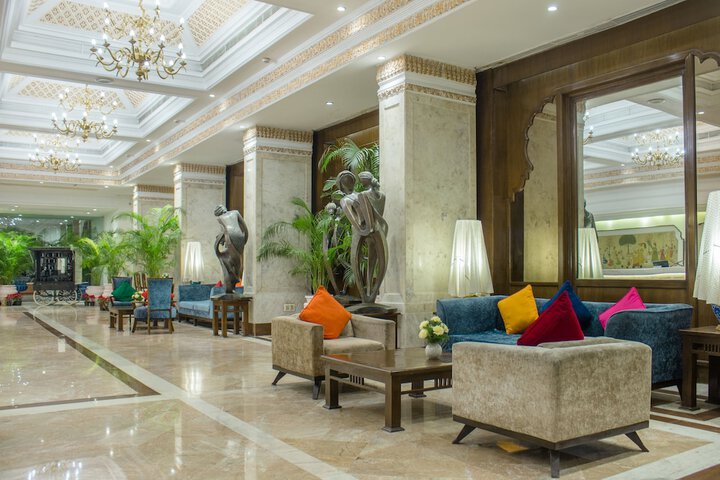 Guest Lobby