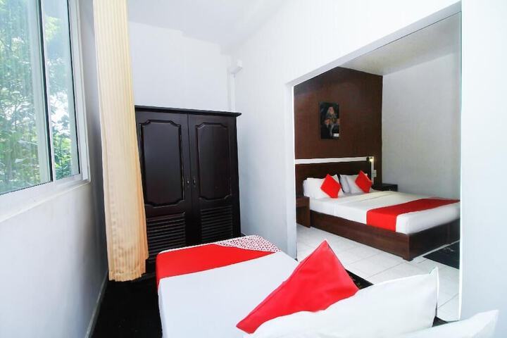 Room 5 of 19