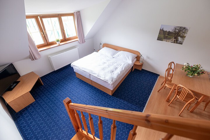 Room 12 of 65