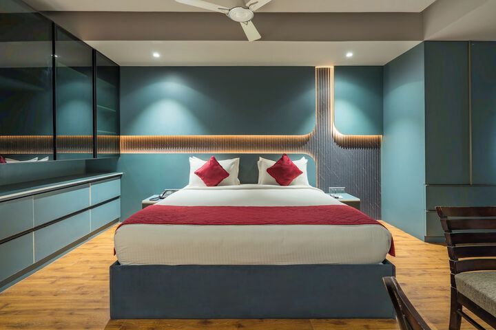 Room 3 of 17