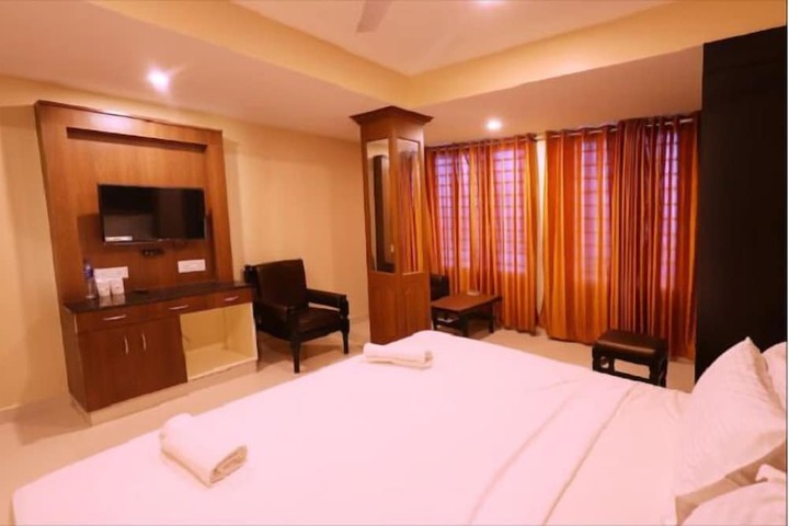 Room 10 of 25