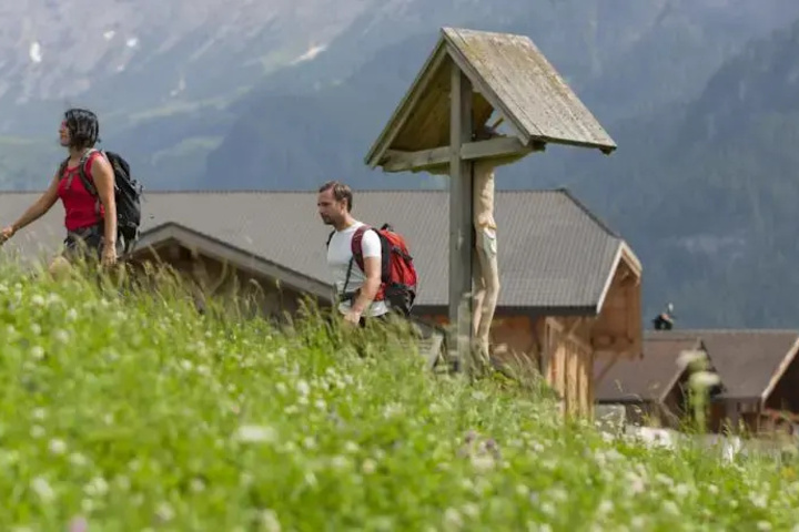 General 3 of 10
