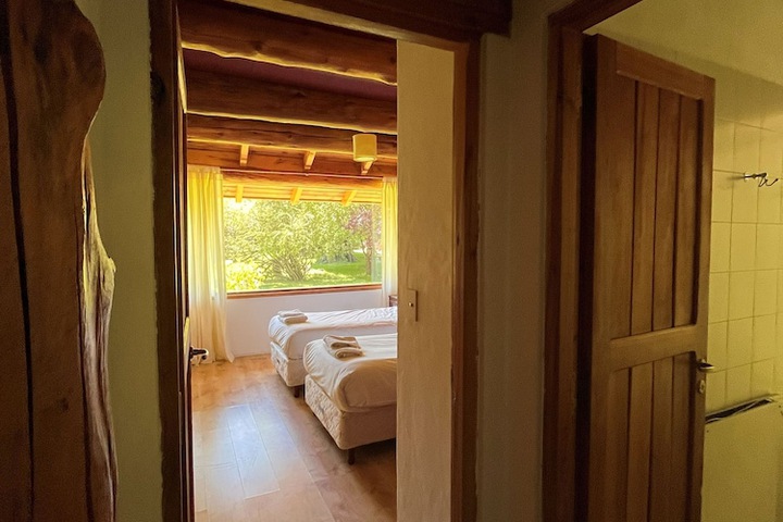 Room 12 of 87