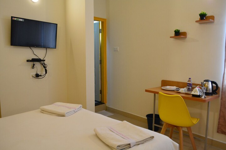 Room 8 of 60