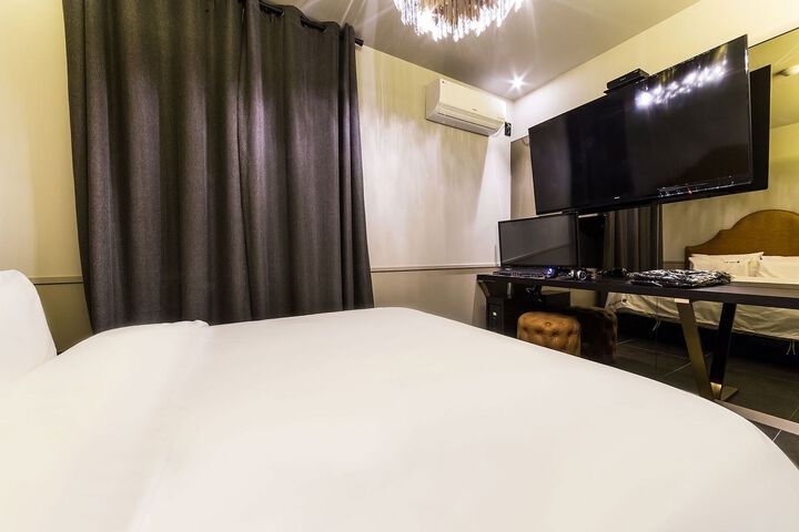 Room 58 of 84