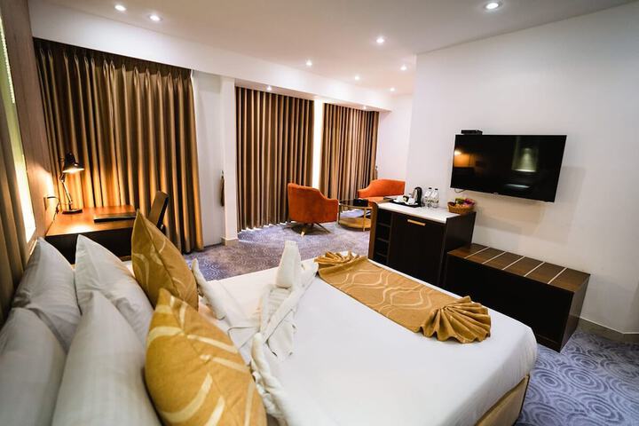 Room 5 of 55