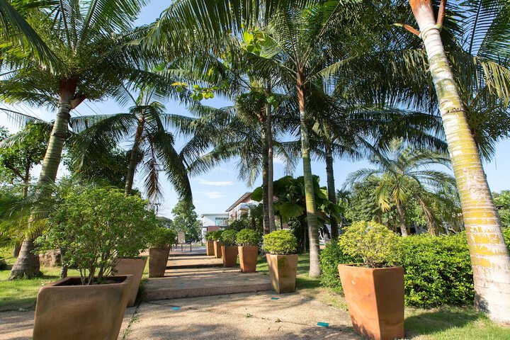 Property Grounds 23 of 23