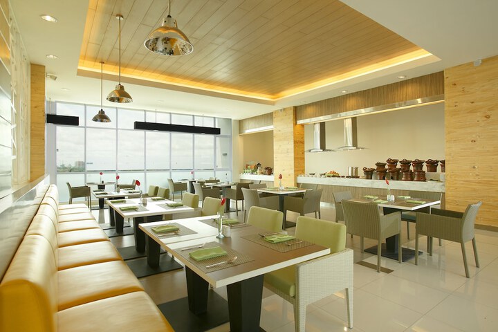 Dining Photos