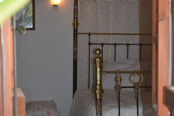 Room 9 of 39
