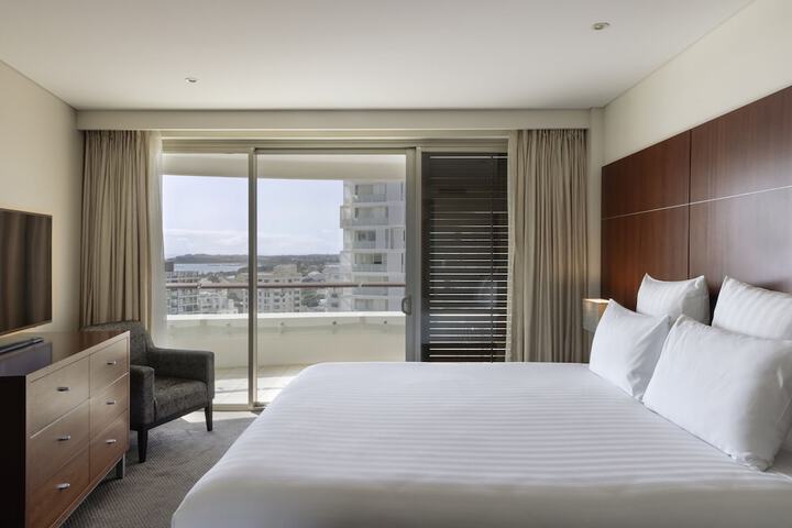 Room 44 of 120