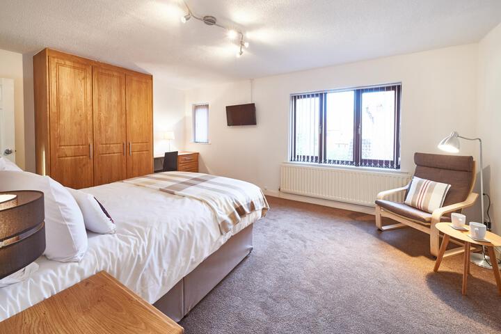 Furzton Serviced Houses - Shortstay MK