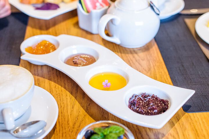 Breakfast/Coffee Service 117 of 158