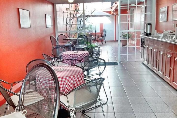 Dining Photos